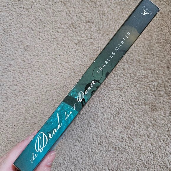 4/$20‎ The Dead Don't Dance by Charles Martin - Paperback - Picture 4 of 6